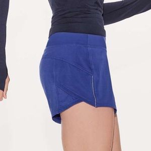 Lululemon Morning Miles Short 3" in Psychic